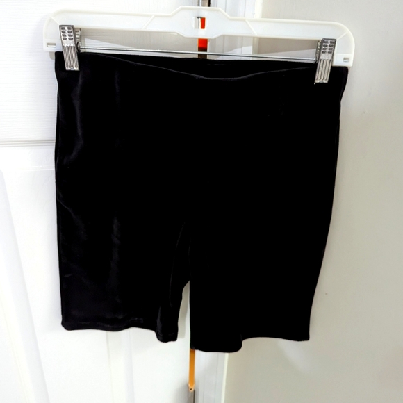 JUICY COUTURE Bling Velour Biker Shorts - Picture 4 of 6
